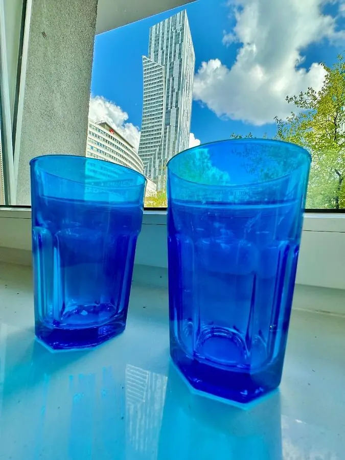 Appartement Neon 3 Silence Metro Wifi 85'Tv Netflix Hbo à Varsovie