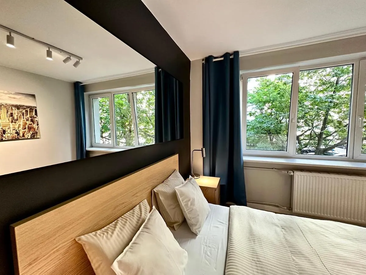 Appartement Neon 3 Silence Metro Wifi 85'Tv Netflix Hbo à Varsovie